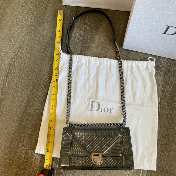 Dior Metallic Patent Micro-Cannage Diorama Bag Onyx Black - Picture 4 of 14